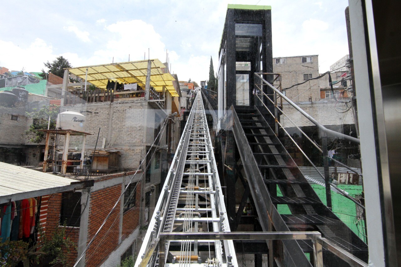 Elevador_inclinado_en_Álvaro_Obregón_alt