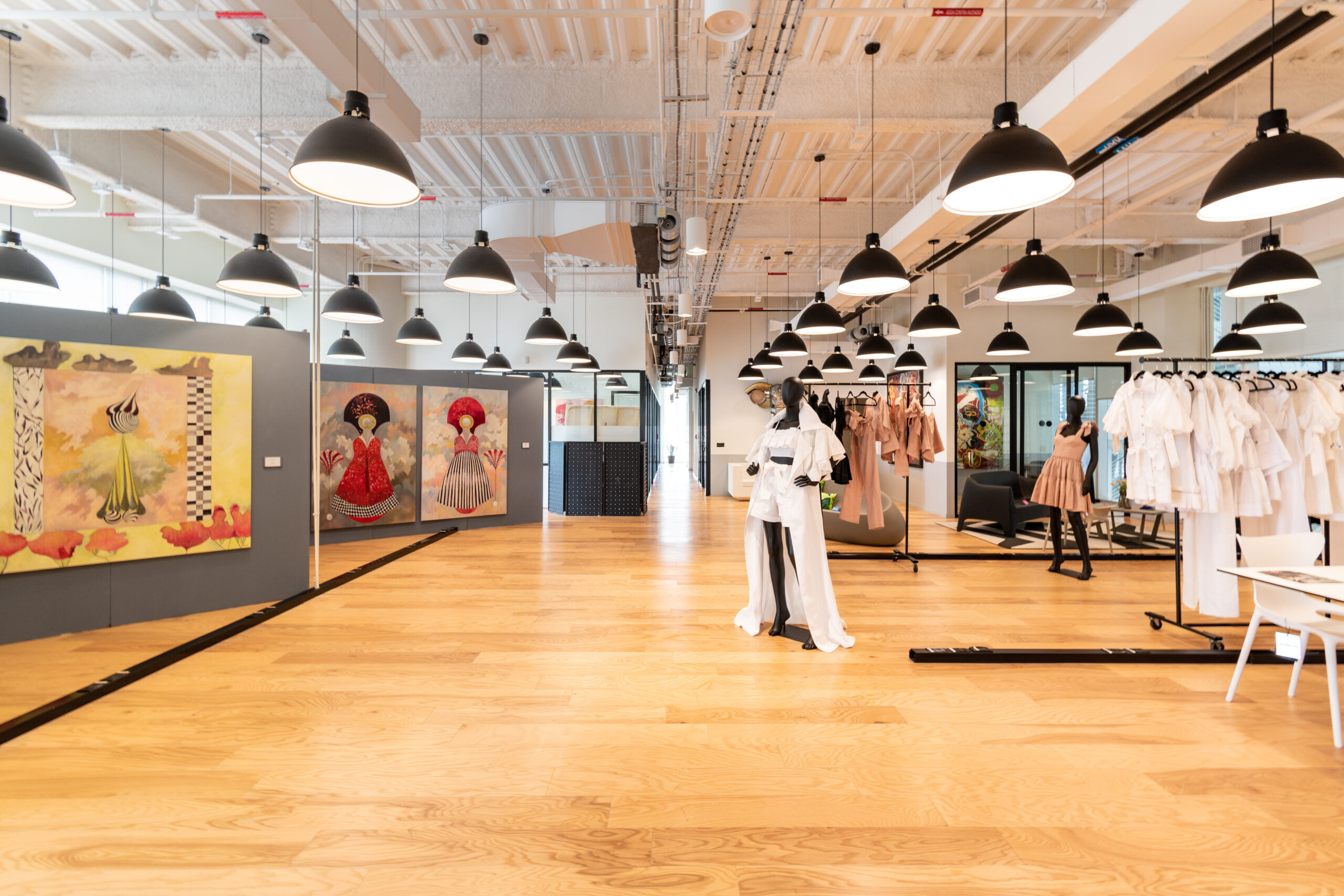 Torre Cuarzo, lugar donde se exponen obras artísticas de 8 mexicanos