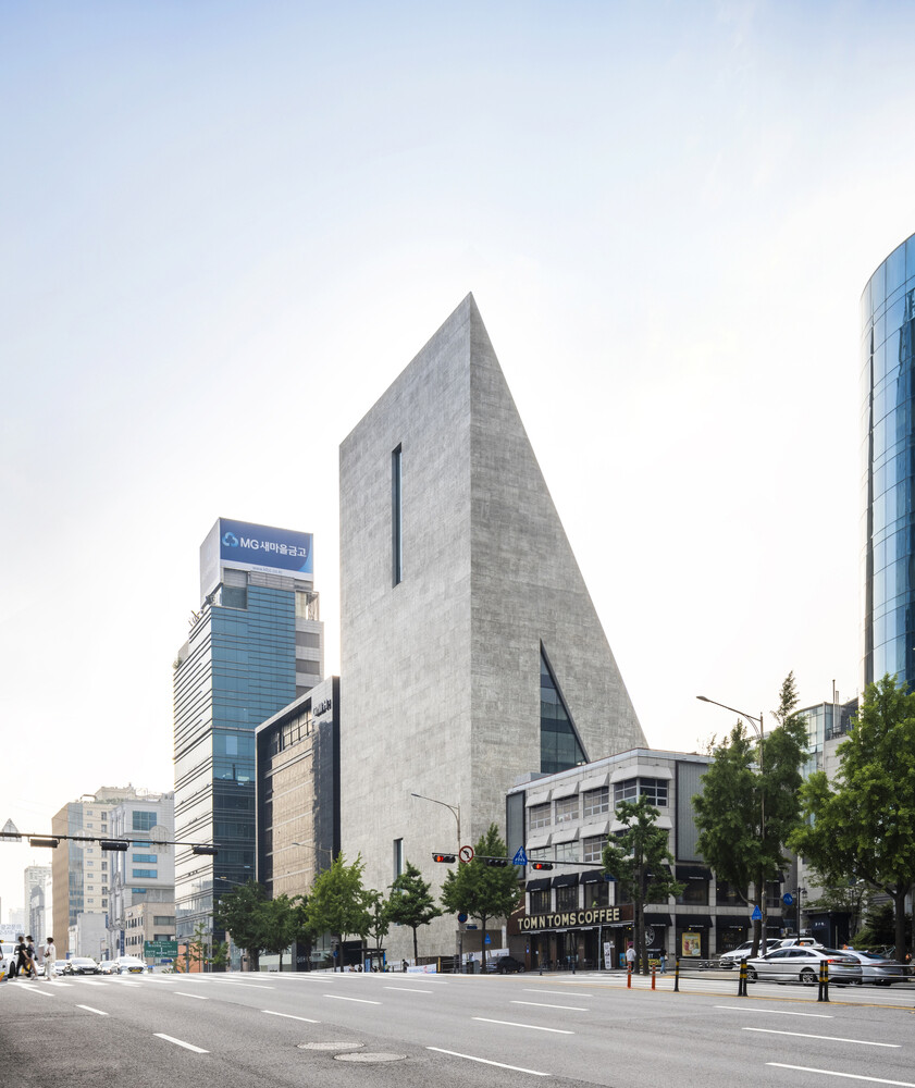 herzog-de-meuron-completan-el-songeun-art-space-en-corea-del-sur-alt