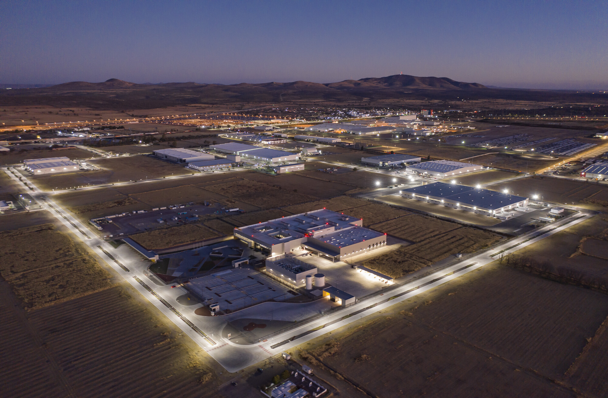 Empresa_de_tecnología_alt