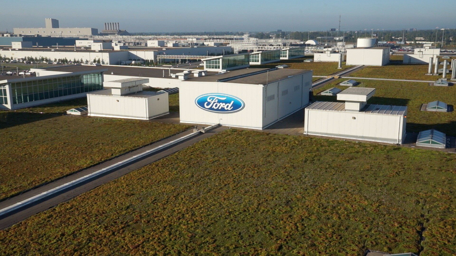 ford-invertirá-11-millones-de-dolares-para-construir-tres-fabricas-en-eua-alt.jpg