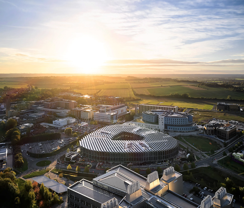 AztraZeneca presenta su nuevo centro de investigación ubicado en Reino Unido