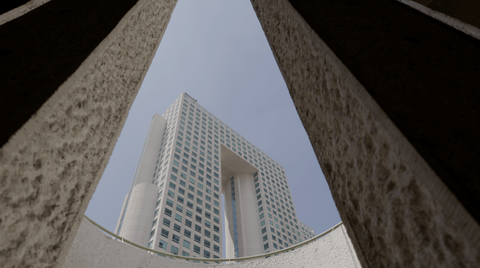 Torre-Arcos-Bosques-alt