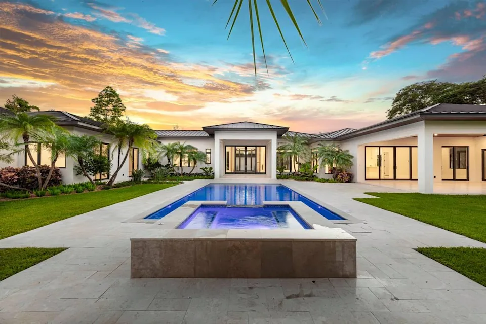 meta-residence-NFT-alt