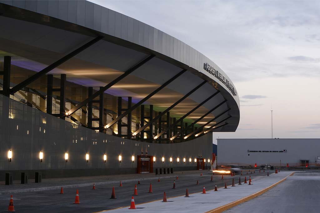 aeropuerto internacional monterrey-alt