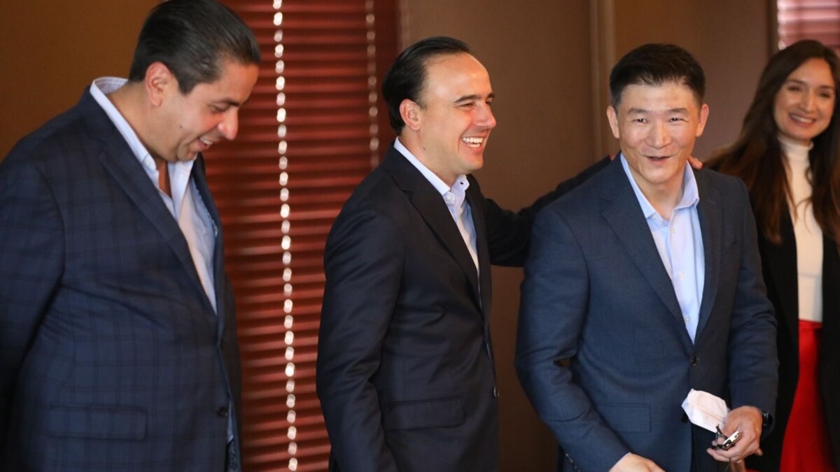 Directivos de empresa fueron acompañados por autoridades estatales Foto: Gobierno de Coahuila