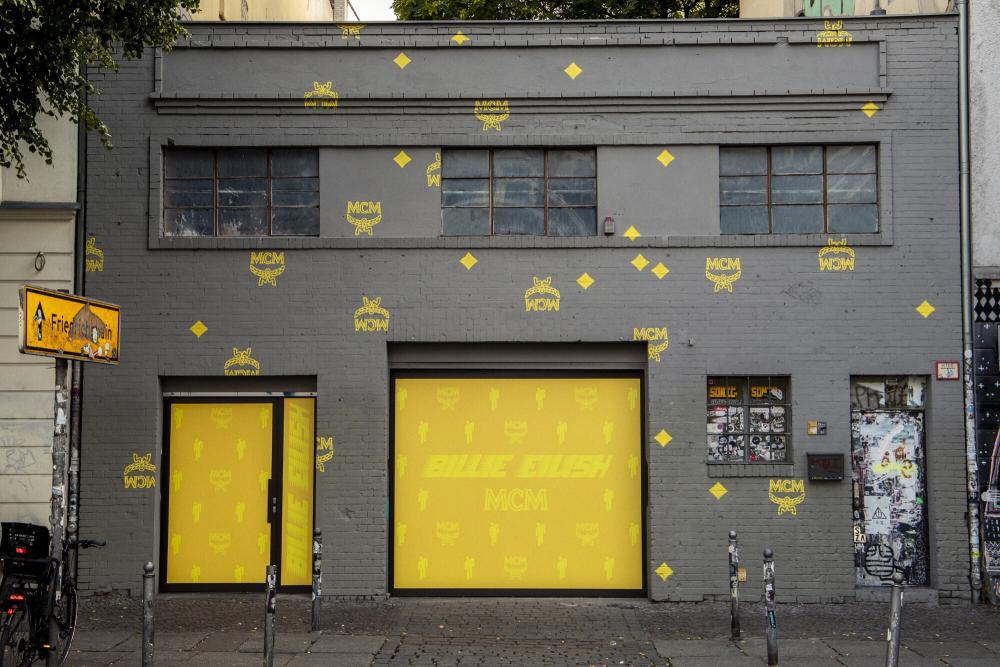 billie_eilish_popup-2