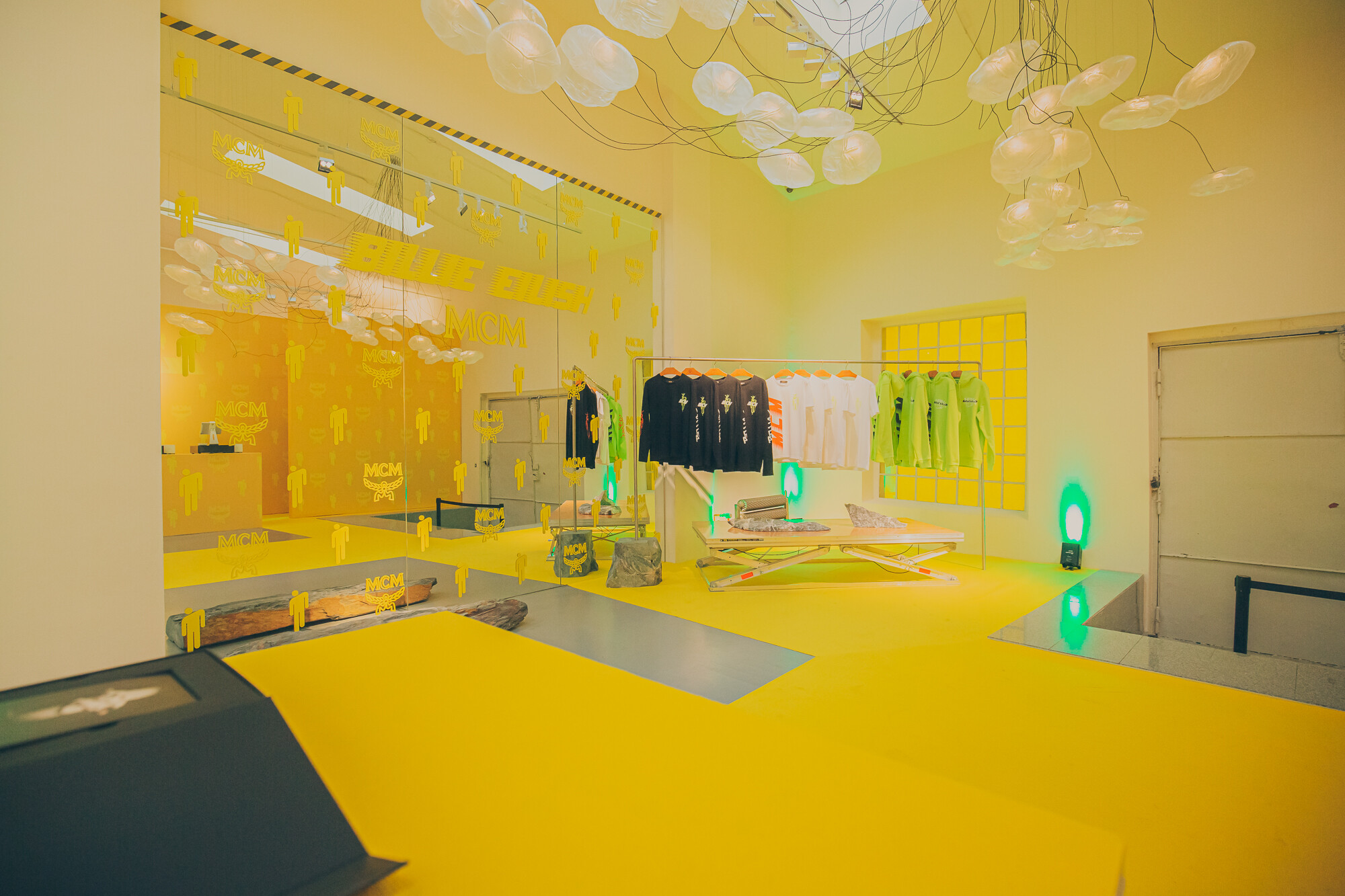 billie_eilish_popup-alt