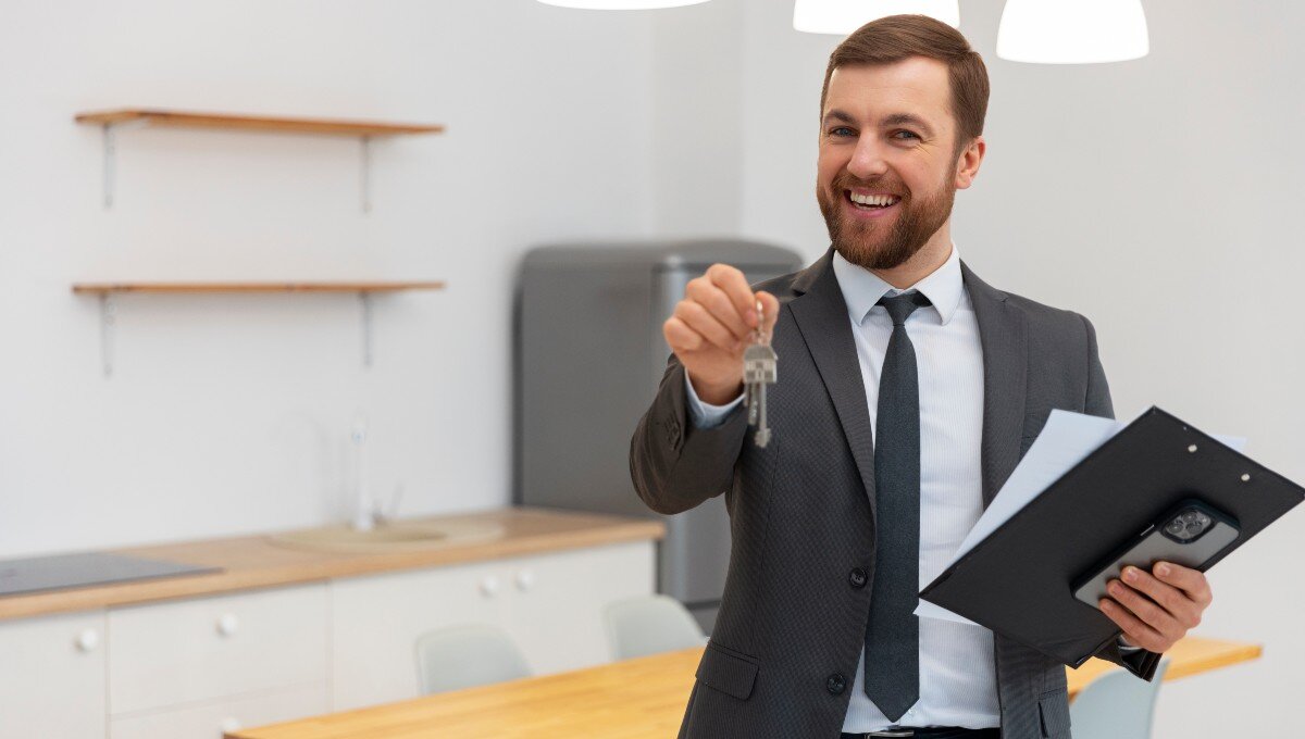 Broker inmobiliario están presentes en el 75% de las transacciones: Propiedades.com