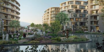 Exclusivos edificios residenciales de arquitectura moderna encierran un elegante patio central cuidadosamente ajardinado, donde destaca un estanque rodeado de árboles, jardines florales y esculturas contemporáneas. Este enclave forma parte integral del plan maestro de Khalid Bin Sultan City y ha sido concebido para ofrecer un estilo de vida sofisticado en un entorno verde que inspira tranquilidad y bienestar. Los amplios espacios al aire libre invitan a la convivencia bajo cielos despejados, consolidando este desarrollo como una oportunidad excepcional para inversores o compradores con visión exclusiva que buscan valor sostenible en una ubicación privilegiada.