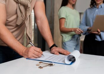 Fraudes Inmobiliarios en México disminuyen en el 2T25: Propiedades.com