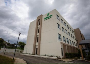 holiday-inn-alt