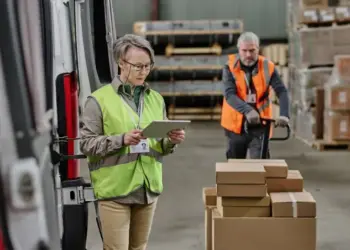 redwood-logistics-adquisicion-stridas-alt