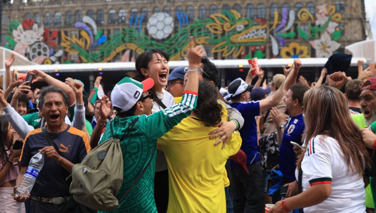 Más de 400 mil aficionados del fútbol llegan al Zócalo de la CDMX para disfrutar del torneo. Foto: Facebook Gobierno de la CDMX